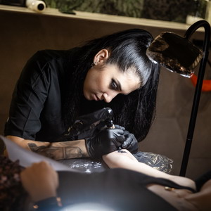 Orgoglio e Pregiudizio Tattoo Studio Cameri